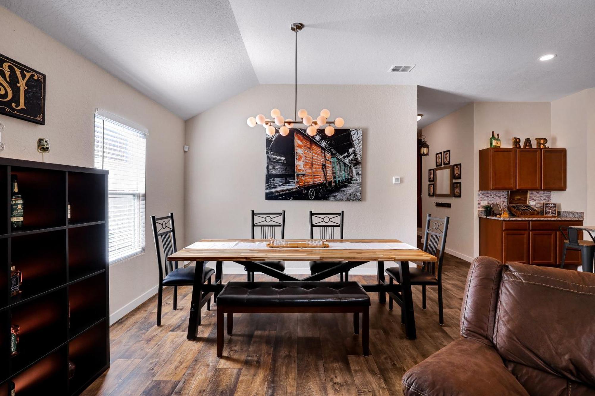 Speakeasy - A Birdy Vacation Rental San Antonio Esterno foto