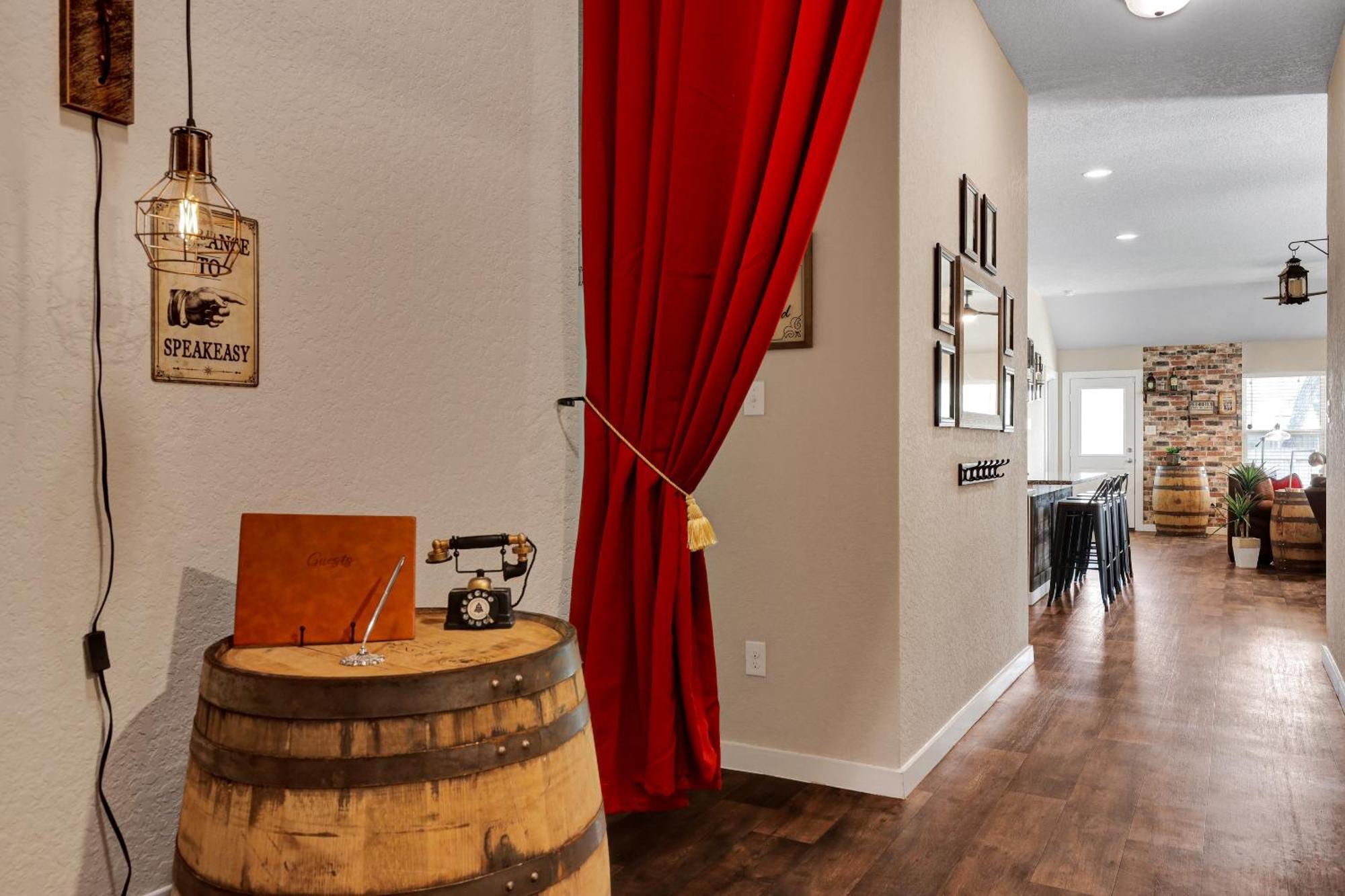 Speakeasy - A Birdy Vacation Rental San Antonio Esterno foto